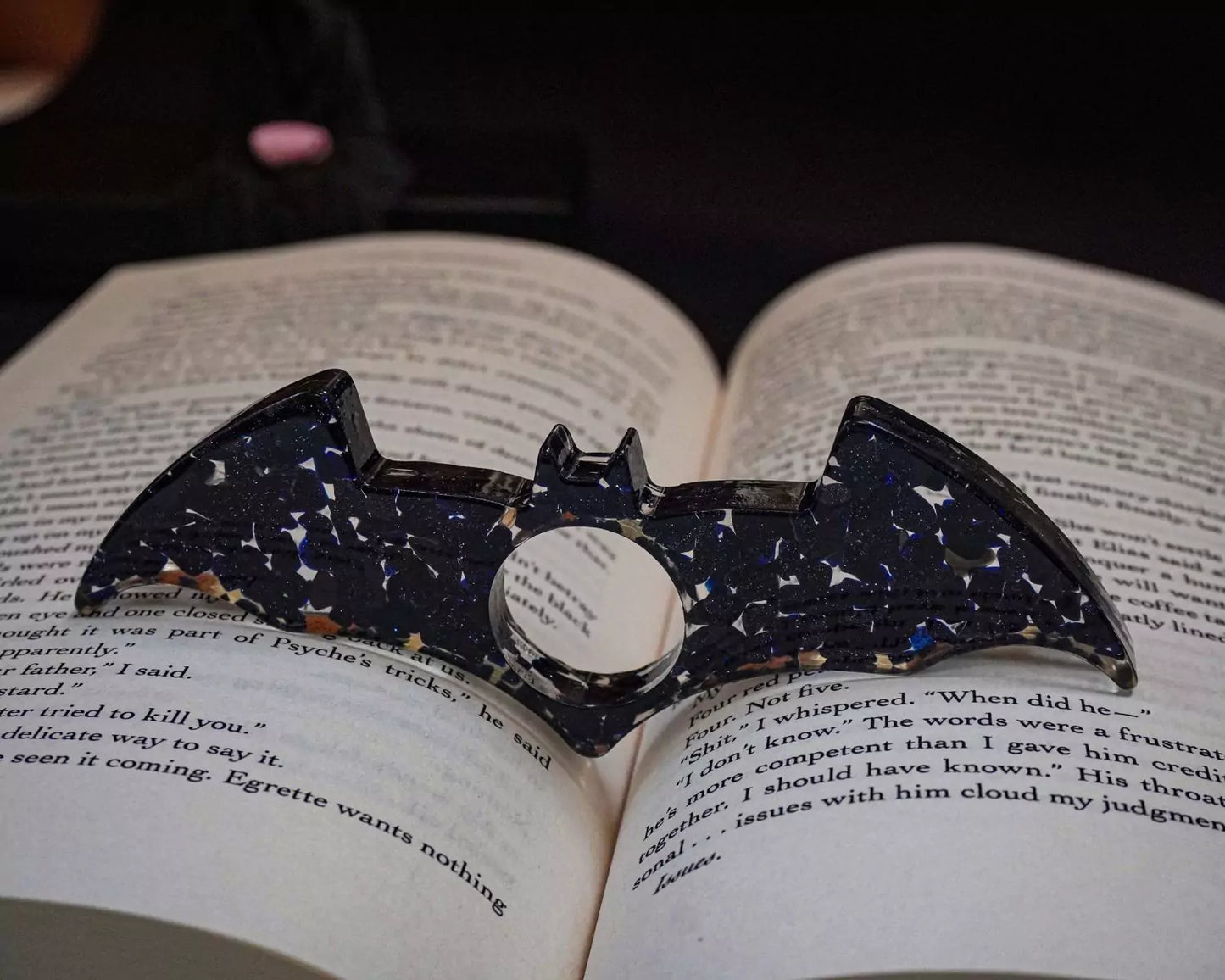 Bat Book Thumb Holder