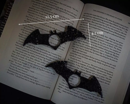 Bat Book Thumb Holder