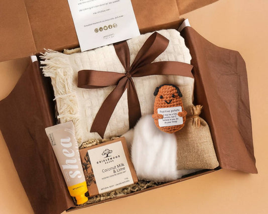 Cozy Couch Autumn Gift Set